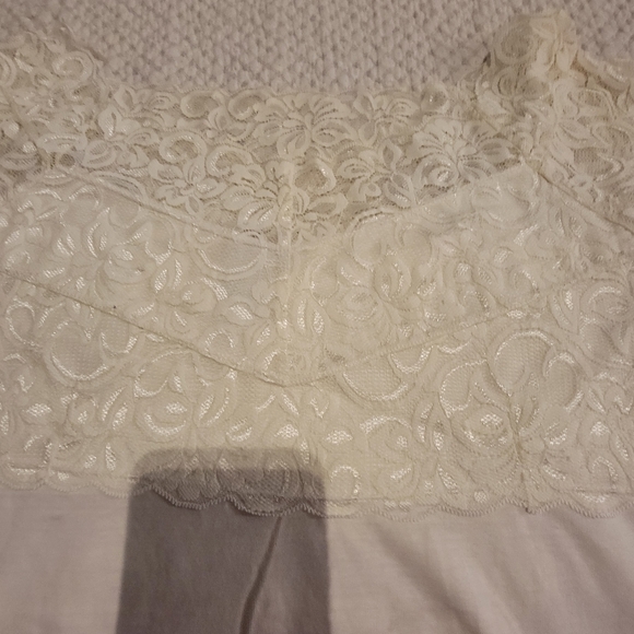 Top - Picture 2 of 3